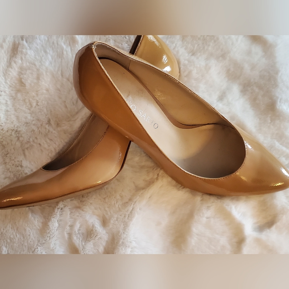 Franco Sarto Nude Patent heels